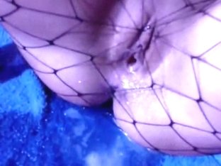 Sekt-, Champagner-Flasche in Pussy