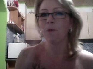 Amateur Blonde MILF On Webcam