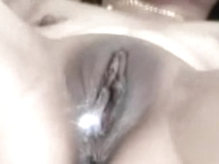 Fingering my wife’s after shagging