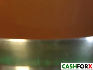 Lusty Lifting That Cunt