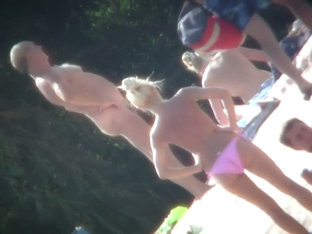 Beach Voyeur Vid Features A Hot Blonde Topless Girl.