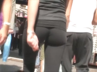 Sexy Round Ass In Tight Yoga Pants On My Street Candid Cam