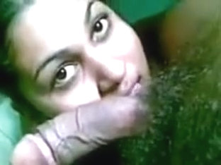 Delhi Vip escort collage girl hot bathroom sex with bf.