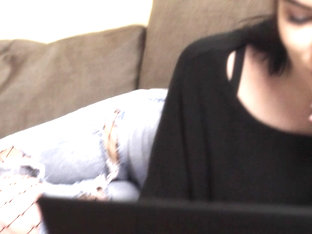 Busy Girl - Elouisa - Errotica-Archives