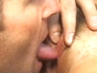 Wench in heat bangs 10-Pounder