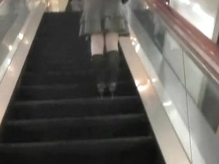 Boob sharking right inside her favourite shopping mall