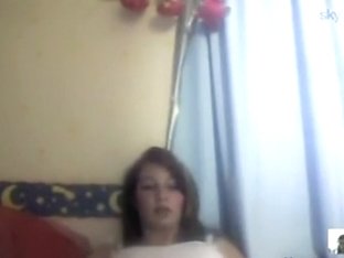 Hot German Girl Has Cybersex With Her BF On Skype