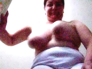 gros mamelons 16 hanging and bouncing tits