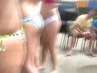 Amateur teen sucking cock