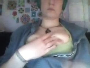 hannah showing her tits