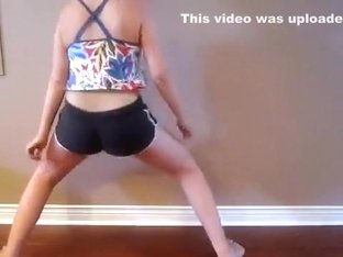 White Girl Twerk And Hip Roll (booty Wurk)