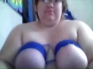 chubby tying her tits 1