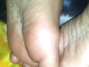 Homemade Solo With My Chubby Spouse Showing Her Feet