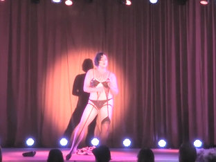 Burlesque Strip Show-34 Ava Dahl