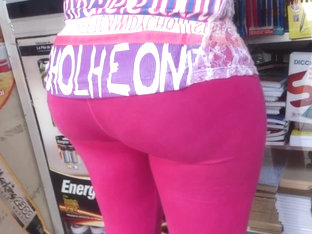 Morena Chuletuda Ricota Leggins Rosados Que Culote