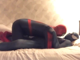 zentai spiderman play