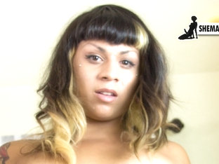 Exotic-Looking Jordahn Sux - GroobyGirls