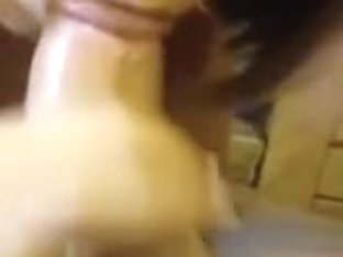 Amateur girl sucks cock