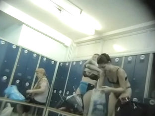 Candid Voyeur Changing Room Video From The Swimming Pool