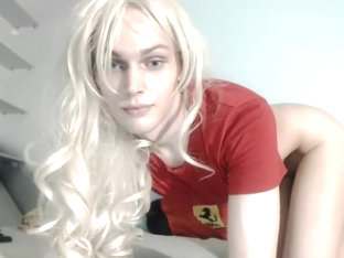 Hot Blonde gurl in red