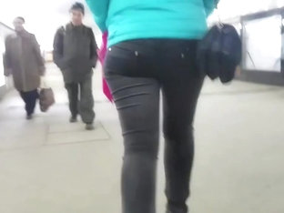 junior asian woman with round ass