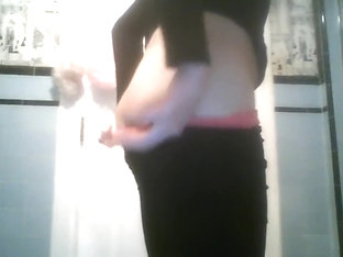 Fat Booty Trans-Girl's New Yoga Pants Are Hard To Get On