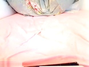 LauranVickers masturbates and fucks their holes