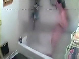 Voyeur Tapes A Hot Skinny Girl Showering