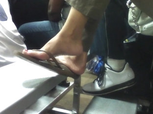 Candid Teen Flip Flop Dangle Shoeplay Feet