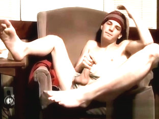 Gay Sneakers Sex Hairy Legs Handsome Benz And His Sexy Big Feet