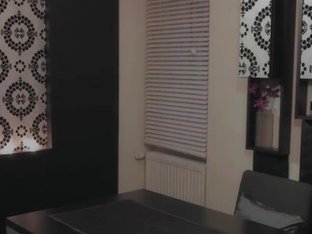 Sexy babe Caprise knows how to ride a huge dong on a bed