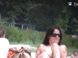 Nudist Beach Attracts Lots Of Horny Voyeurs With Cams