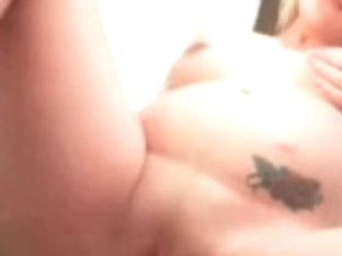 Angels Show Slits on Livecam