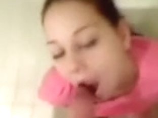 Amazing Girlfriend First Time Cock Sucking On Webcam