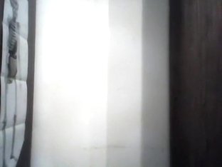 ELEGOLAPROFONDA IN ATTESA DAL MEDICO