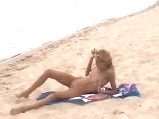 Beach Video - Nude Girl