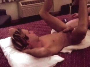 Inexperienced College Boy Taught How to Get Fucked in Hookup