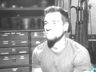 Muscle gay fetish with cumshot