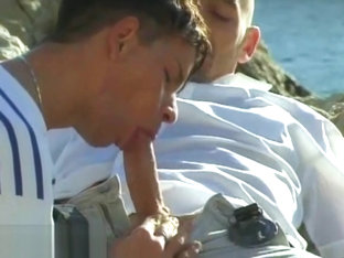 Outdoor gay sex adventure of a hot young seducer