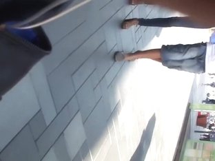 hot Chinese girl gets flirted