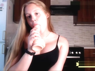 Blonde Chubby Goddess Webcam