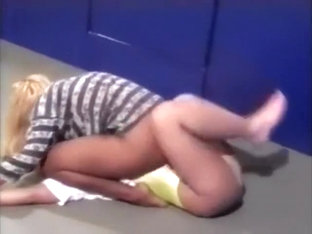 DWW Lada vs Timea Batlle Blondes