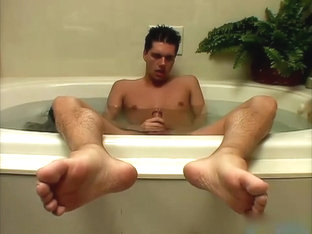 Ash Toegasm In The Tub