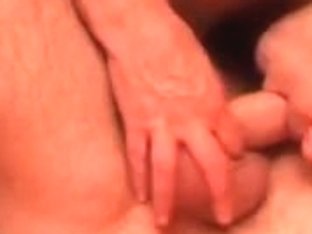 Dans notre chambre three (in our room three)