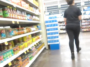 Cutie With A Booty (candid)