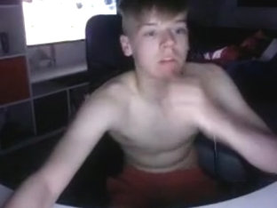 U.kingdom  cute athletic boy  sexy bubble ass  nice cock