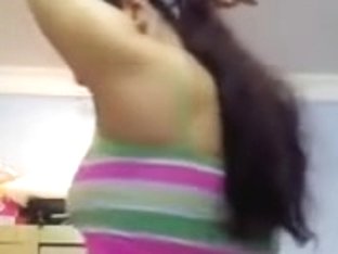 Pakistani Wife In Dubai Dancing