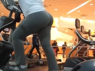 Gym Bubble Butt Latina