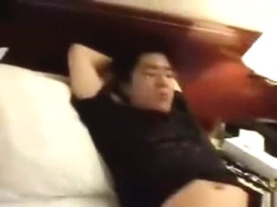 Asian Girl With Hairy Pussy Takes A Shower And Gives Her Nerdy BF A Blowjob On The Bed In A Hotelr.