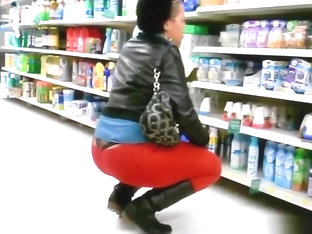 Big ass ebony woman in tight red pants